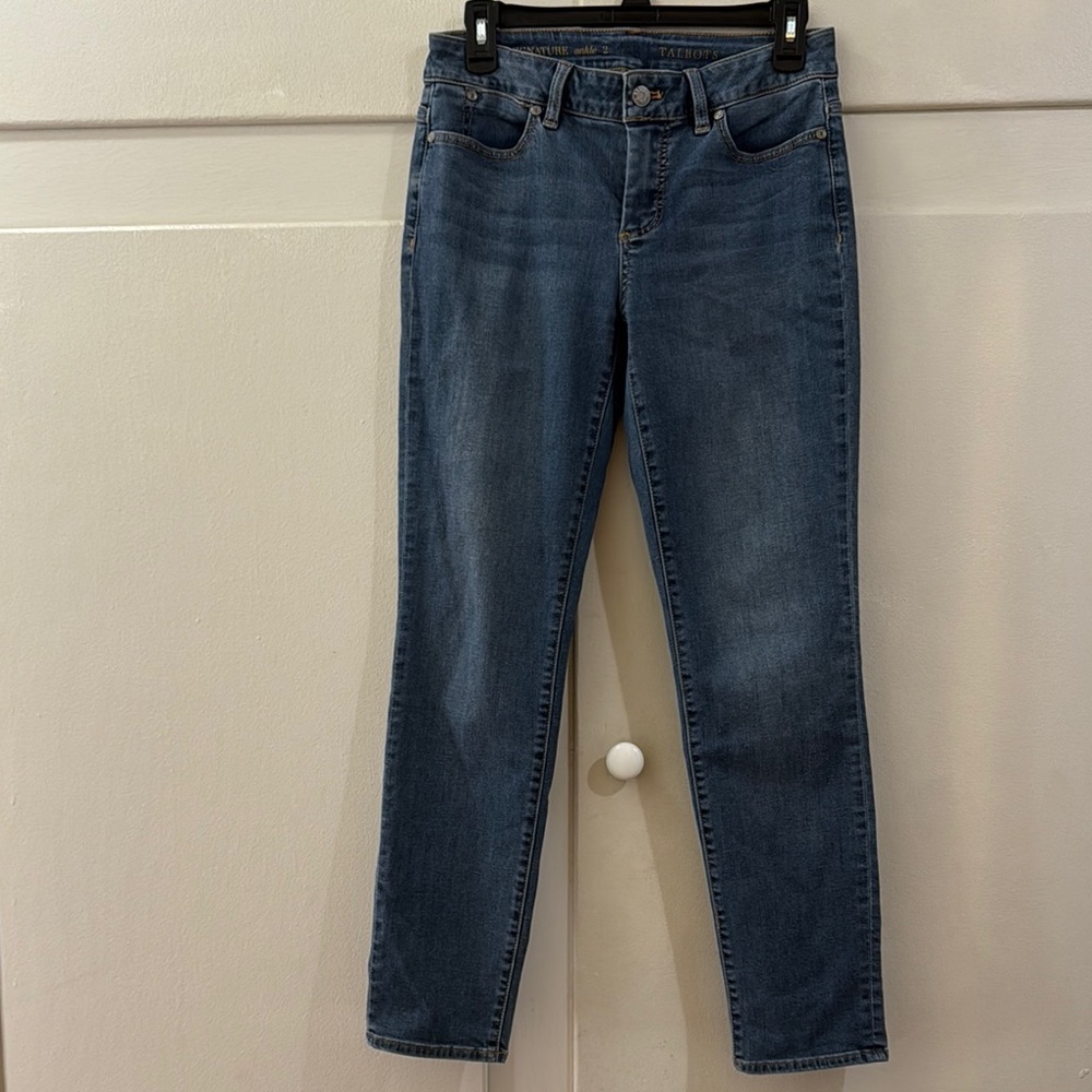 Women’s Talbot signature Ankle Jean size 2 medium wash stretch